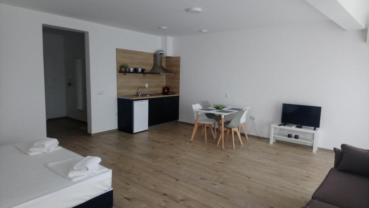 Aparthotel Primorsko Zewnętrze zdjęcie